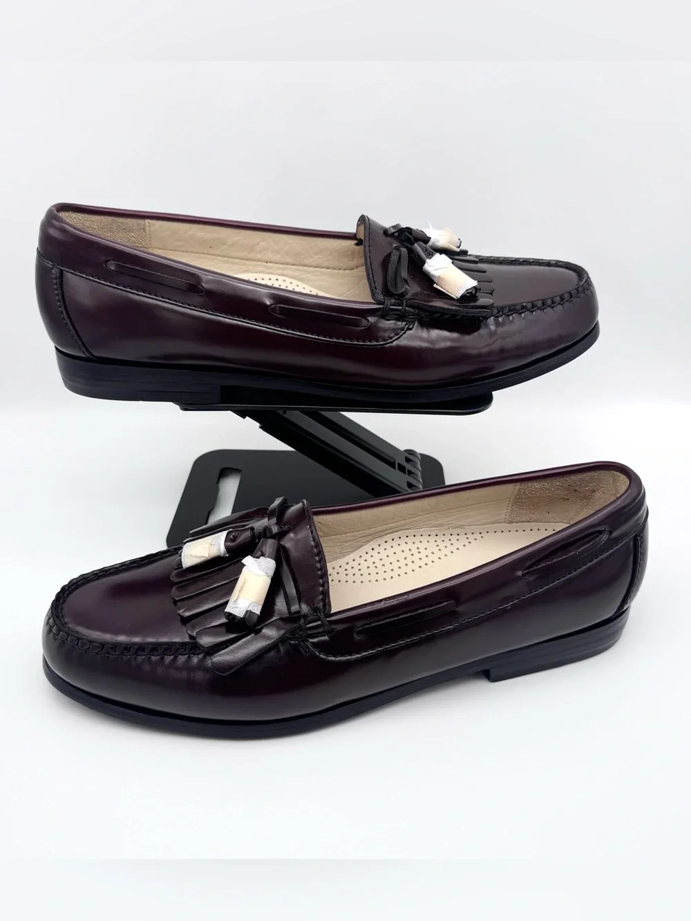 Cole Haan Pinch Tassel Loafers Burgundy Leather Men 9.5 D Dress Shoes NWOB
